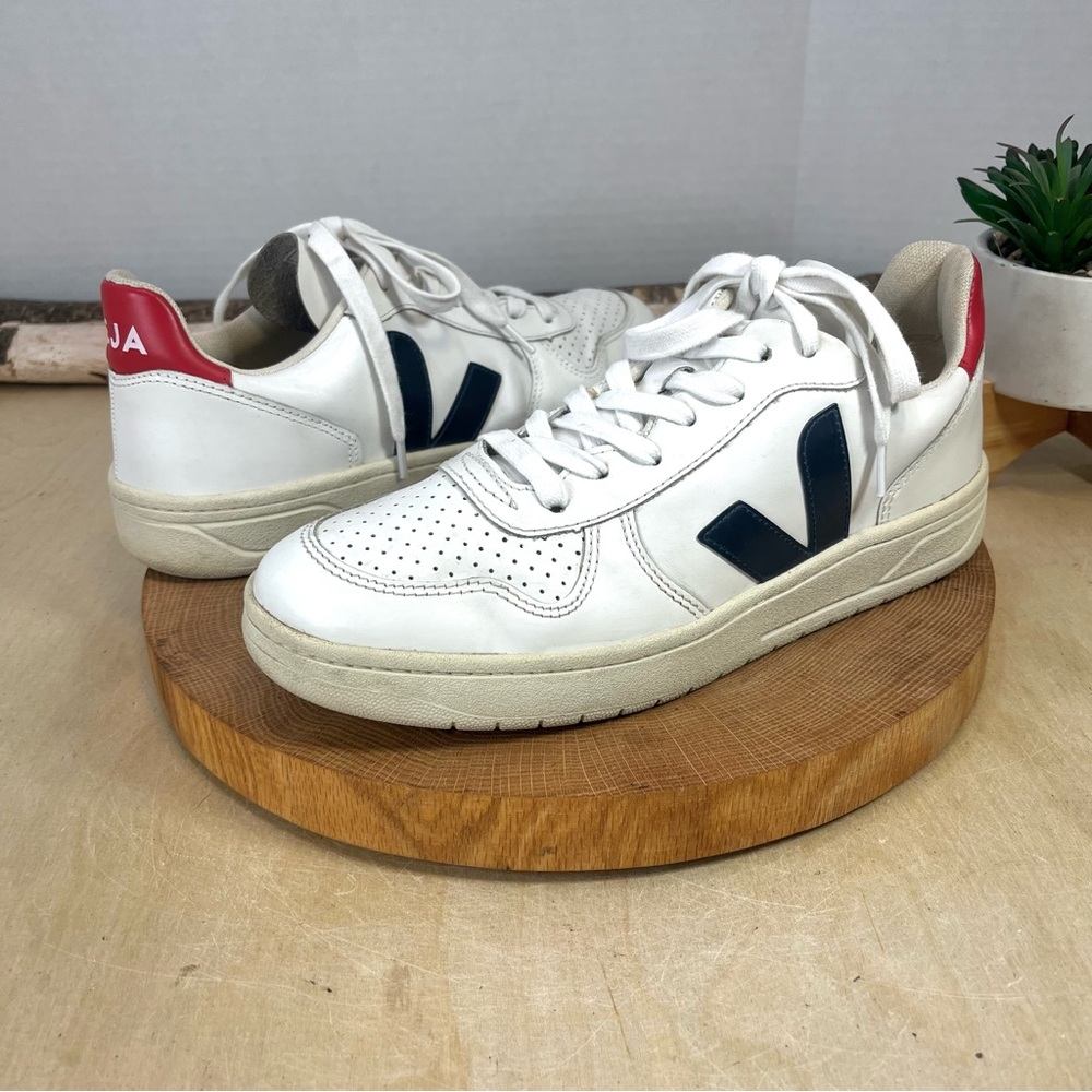 Veja V-10 Leather Sneakers - Extra White/Nautico/Pekin - Size 39